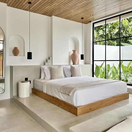 The Suites By The Young Villas Uluwatu  Exterior photo