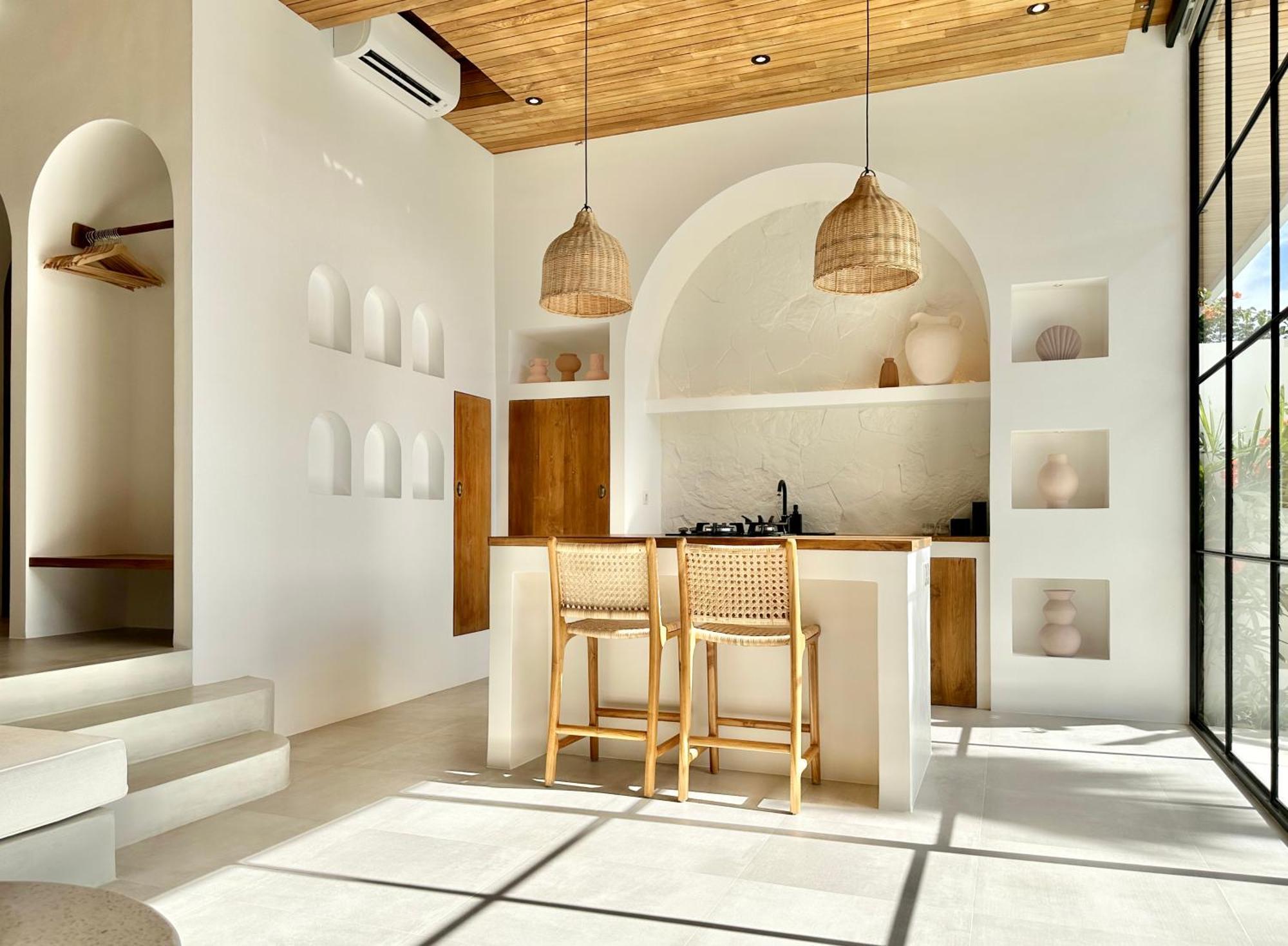 The Suites By The Young Villas Uluwatu  Exterior photo
